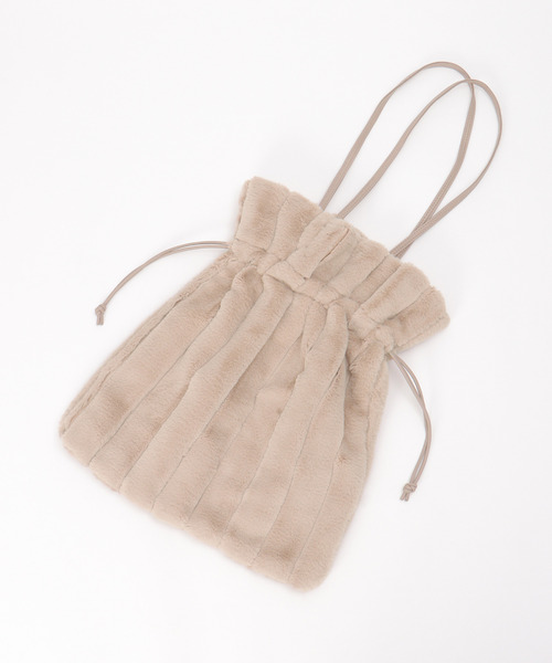 ikka(イッカ)の「エコファーパッチワークトートバッグ(トートバッグ・レディース・ブラック/ベージュ/ホワイト/グリーン・FREE)」の3枚目の写真