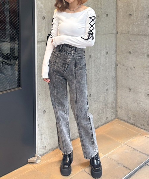ENVYM(アンビー)の「ショルダーリボントップス(Tシャツ/カットソー・レディース・ホワイト/ブラック/ブルー・FREE)」の19枚目の写真