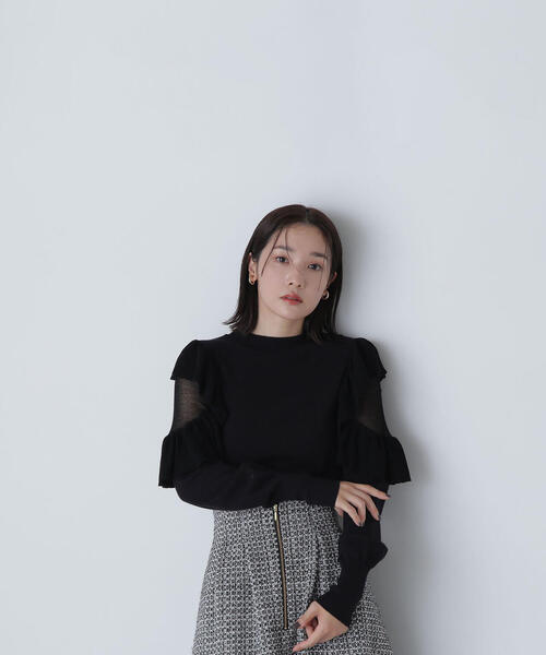 NATURAL BEAUTY BASIC（ナチュラルビューティーベーシック）の「◇アゼフリルショルダーニット（ニット/セーター・レディース・ブラック/オフホワイト/ブルー/ピンク・FREE）」の9枚目の写真