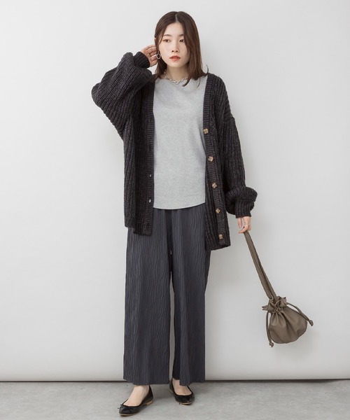 LARU(ラルー)の「リブ ボートネック カットソー / 長袖(Tシャツ/カットソー・レディース・杢グレー/ブラック/オフホワイト/ベージュ・M/L)」の15枚目の写真