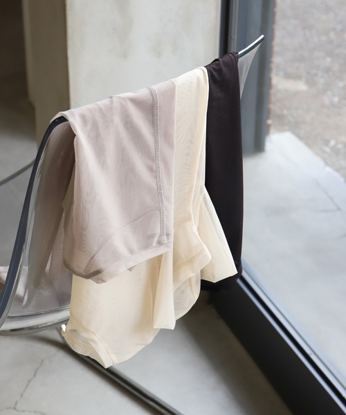 select MOCA by son（セレクトモカバイソン）の「センターラインシアーロングトップス（Tシャツ/カットソー・レディース・グレイッシュベージュ/アイボリー/ブラック・FREE）」の10枚目の写真