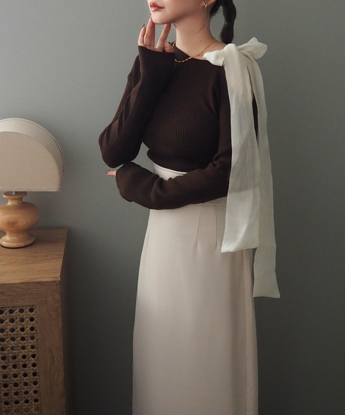 LAULEN（ローレン）の「ribbon off shoulder knit pullover /肩リボン オフショルダー ニット（ニット/セーター・レディース・ブラウン/レッド/ブラック・FREE）」の14枚目の写真
