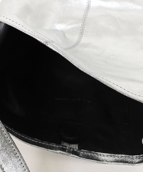 Morphee（モルフェ）の「【Morphee / モルフェ】CYLINDER S　レザーショルダーバッグ（トートバッグ・レディース・シルバー・フリー）」の15枚目の写真