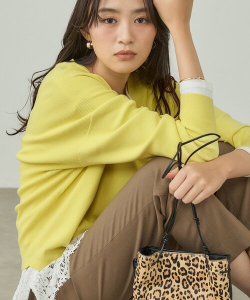 INDIVI（インディヴィ）の「【洗える】アシメデザイン ドルマンスリーブニット（ニット/セーター・レディース・ベージュ/ライトグリーン/アイボリー/スモーキーグリーン系/チャコールグレー・05/13/15 /34/38/19）」の5枚目の写真