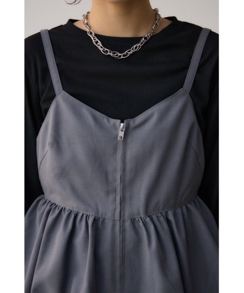 AZUL by moussy（アズールバイマウジー）の「フロントジップバルーンキャミ（キャミソール・レディース・グレー/ブラック系その他/ブラック・FREE）」の11枚目の写真