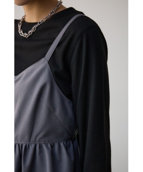 AZUL by moussy（アズールバイマウジー）の「フロントジップバルーンキャミ（キャミソール・レディース・グレー/ブラック系その他/ブラック・FREE）」の4枚目の写真