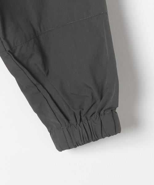 LEPSIM（レプシィム）の「【KIDS】ナイロンZIPブルゾン　283662（ブルゾン・キッズ・チャコールグレー/アイボリー・130）」の6枚目の写真