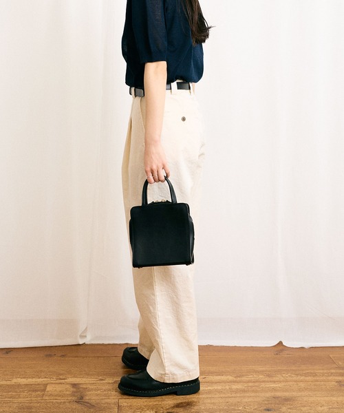 fig Ｌondon（フィグロンドン）の「CHINO pants（チノパンツ・レディース・ベージュ/アイボリー・FREE）」の3枚目の写真