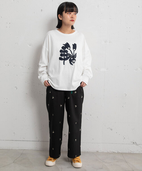 POU DOU DOU（プードゥドゥ）の「発泡プリントボタニカルイラストトップス（Tシャツ/カットソー・レディース・ラベンダー/オフホワイト/キナリ・M）」の7枚目の写真