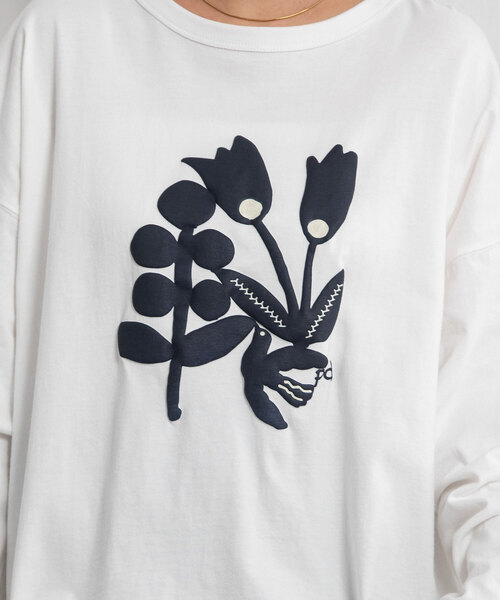 POU DOU DOU（プードゥドゥ）の「発泡プリントボタニカルイラストトップス（Tシャツ/カットソー・レディース・ラベンダー/オフホワイト/キナリ・M）」の9枚目の写真