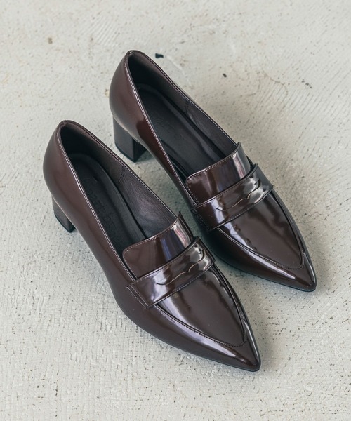 A part by（アパートバイ）の「ポインテッドトゥローファーパンプス（パンプス・レディース・ブラック/ブラウン・LARGE/MEDIUM）」の2枚目の写真