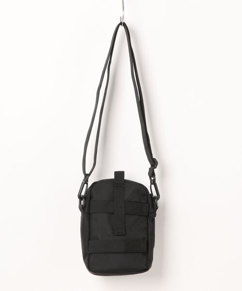 NEW ERA（ニューエラ）の「NEW ERA/ニューエラ ショルダーバッグ SHOULDER POUCH ショルダーポーチ 1.7L 14521313/14521317/14398027/14750861（ショルダーバッグ・メンズ・ブラック/ブラック×ホワイト/サンドベージュ/ネイビー・FREE）」の5枚目の写真