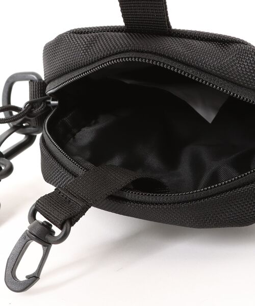 NEW ERA（ニューエラ）の「NEW ERA/ニューエラ ショルダーバッグ SHOULDER POUCH ショルダーポーチ 1.7L 14521313/14521317/14398027/14750861（ショルダーバッグ・メンズ・ブラック/ブラック×ホワイト/サンドベージュ/ネイビー・FREE）」の7枚目の写真