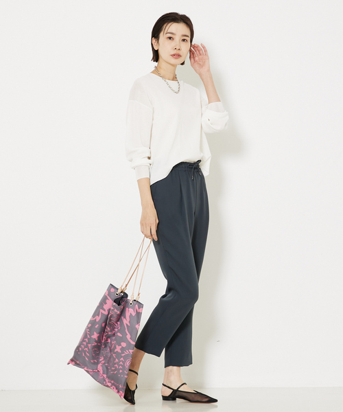 qualite（カリテ）の「【楽ちん×キレイ見え】トルコサテンドロストパンツ【セットアップ対応】（スラックス・レディース・ライム/アイボリー/チャコールグレー・38/36/40/34）」の16枚目の写真