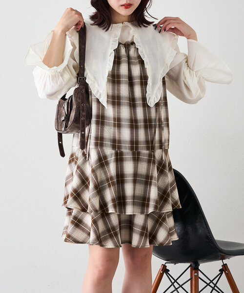 w closet（ダブルクローゼット）の「ティアードフリルミニワンピース（チュニック・レディース・ブラック/ブラウン/オフホワイト・FREE）」の9枚目の写真