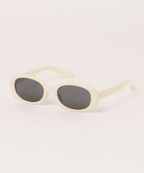 Revo.(レボ)の「OVAL FLAME SUNGLASSES / オーバル型 サングラス クリアフレーム UVカット(サングラス・レディース・グレー/オフホワイト/ブラック/ブラウン系その他/ブラウン・FREE)」の2枚目の写真
