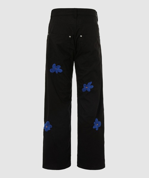 NOMA t.d.(ノーマティーディー)の「Floral Hand Embroidery Pants(デニムパンツ・メンズ・ブラック/インディゴブルー・2/3)」の3枚目の写真