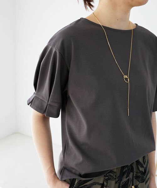 le.coeur blanc（ルクールブラン）の「コットンタックスリーブTシャツ（Tシャツ/カットソー・レディース・ブラック/オフホワイト/ダークグレー/サックスブルー/パープル・38）」の4枚目の写真