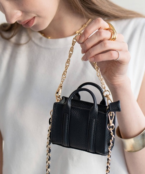 Ops.（オプス）の「本革 2way マイクロ ミニ バッグ ショルダーバッグ【Ops×HAYNI Toriana-トリアナ】（ショルダーバッグ・レディース・ホワイト/シルバー/ブラック・ONE SIZE）」の2枚目の写真