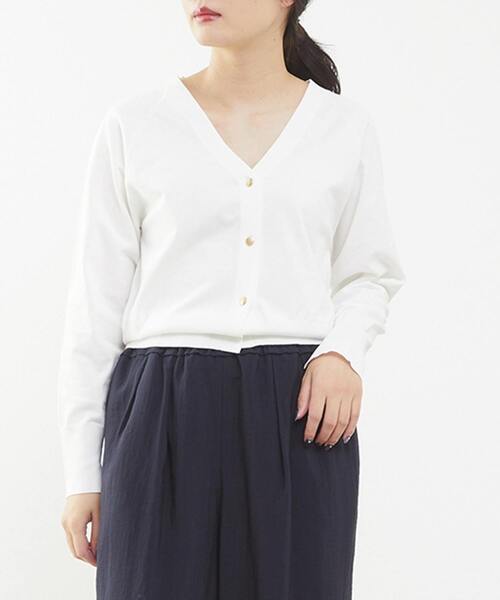 Tiara(ティアラ)の「ゴールドボタンカーディガン(カーディガン/ボレロ・レディース・レッド/ホワイト/ブラウン・FREE)」の2枚目の写真