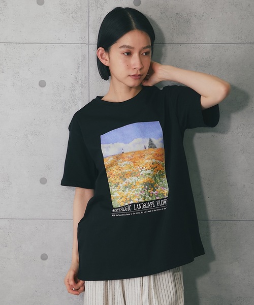 ANOTHER S（アナザーエス）の「綿100％プリントフォトTシャツ（Tシャツ/カットソー・レディース・ブラック系2/ホワイト系3/ホワイト系2/ホワイト系1/ブラック系3/ブラック系1・M）」の11枚目の写真
