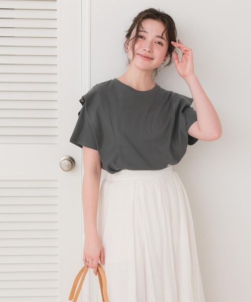 titivate(ティティベイト)の「汗染み防止ラッフルスリーブTシャツ(Tシャツ/カットソー・レディース・ブラック/グレー/ホワイト/チャコール/ブラウン/ブルーグレー/ライトイエロー/グレイッシュベージュ・S/M/L)」の10枚目の写真
