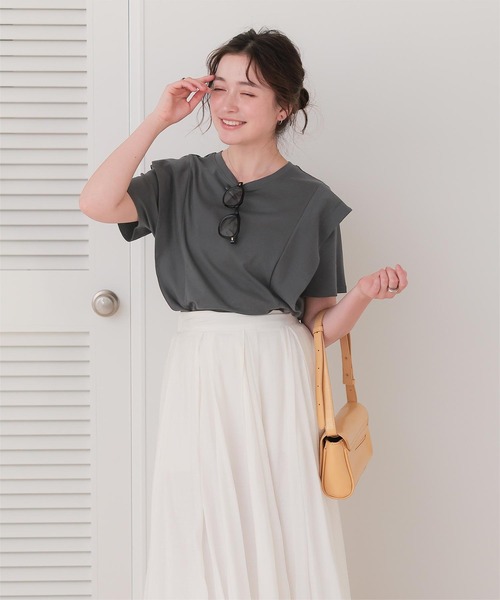 titivate(ティティベイト)の「汗染み防止ラッフルスリーブTシャツ(Tシャツ/カットソー・レディース・ブラック/グレー/ホワイト/チャコール/ブラウン/ブルーグレー/ライトイエロー/グレイッシュベージュ・S/M/L)」の12枚目の写真