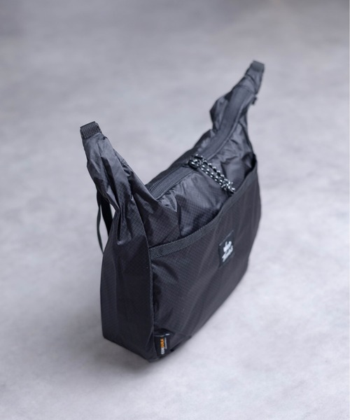 WILD THINGS(ワイルドシングス)の「【WILD THINGS】CORDURA SIL 2WAY SHOULDER(ショルダーバッグ・メンズ・ブラック・FREE)」の6枚目の写真