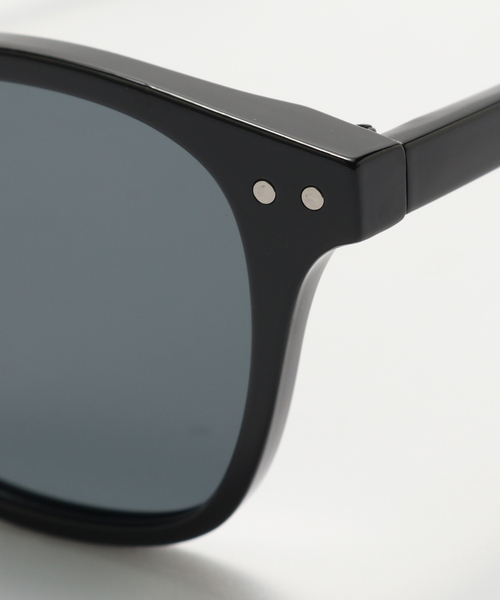 is-ness（イズネス）の「ISNESS MUSIC / イズネス ミュージック DAVID SUNGLASSES(BOSLINTON（サングラス・メンズ・ホワイト/ブラック/ブラウン・FREE）」の5枚目の写真