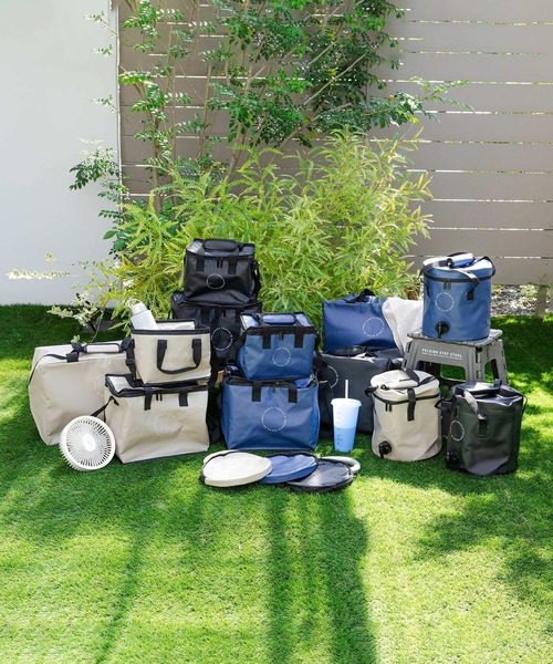 LAKOLE（ラコレ）の「ターポリン保冷バッグ(M) / 327862（アウトドアグッズ・レディース・ベージュ/ブラック/ネイビー・FREE）」の6枚目の写真