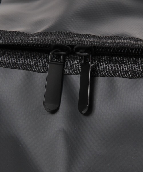 LAKOLE（ラコレ）の「ターポリン保冷バッグ(M) / 327862（アウトドアグッズ・レディース・ベージュ/ブラック/ネイビー・FREE）」の16枚目の写真