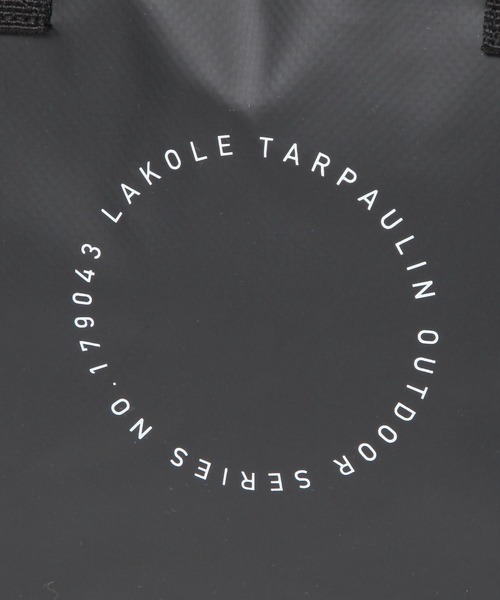LAKOLE（ラコレ）の「ターポリン保冷バッグ(M) / 327862（アウトドアグッズ・レディース・ベージュ/ブラック/ネイビー・FREE）」の17枚目の写真