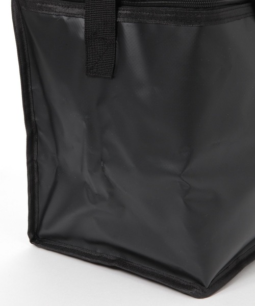 LAKOLE（ラコレ）の「ターポリン保冷バッグ(M) / 327862（アウトドアグッズ・レディース・ベージュ/ブラック/ネイビー・FREE）」の18枚目の写真