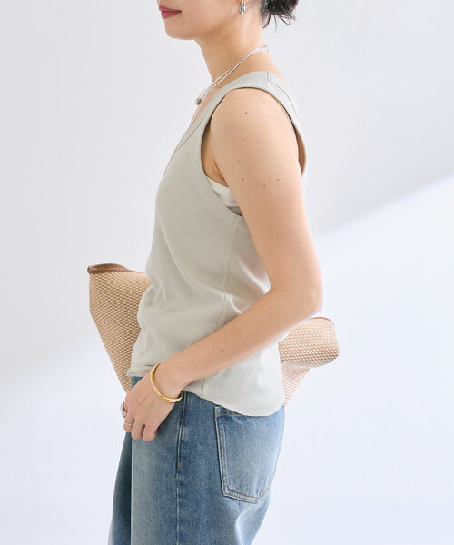 RIVE DROITE（リヴドロワ）の「【2way仕様】テレコ2WAYタンク（キャミソール・レディース・ブラウン/オレンジ/グレイッシュベージュ/オフホワイト・FREE）」の5枚目の写真