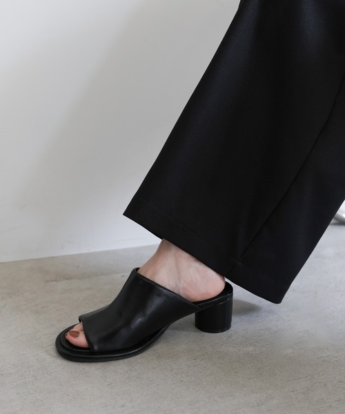 【関税込み】System ブラック ヒールサンダル CHARLES & KEITH アンクルストラップ ヒールサンダル