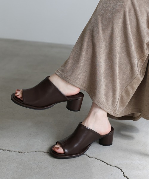 【関税込み】Miista グレー Clarin ヒールサンダル Miistaのグレー Clarin ヒールサンダルがセール中