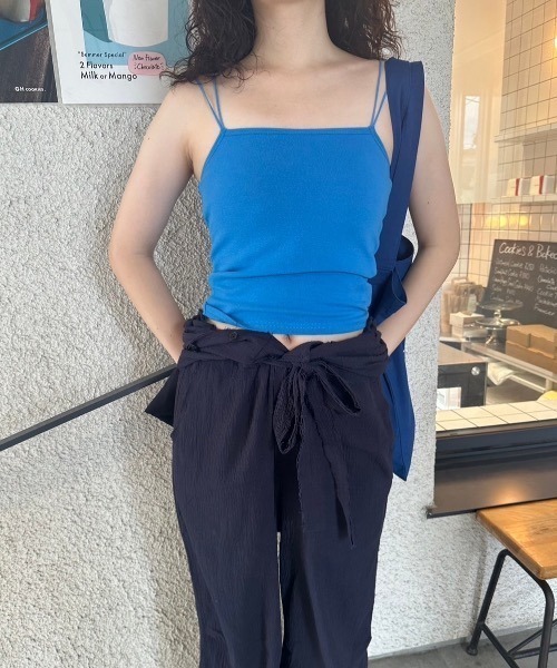 nemne store(ネンネストア)の「カップ付きインナーキャミソール(キャミソール・レディース・ホワイト系/ブラック系/サックスブルー系/レッド系・SMALL/MEDIUM)」の3枚目の写真