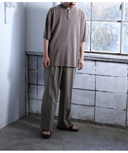 PORT BY ARK（ポートバイアーク）の「PORT BY ARK / ポートバイアーク：Wool Henley Neck T-shirt：PO17-T003[COR]（Tシャツ/カットソー・メンズ・ブラック/サンドベージュ・1/2）」の16枚目の写真