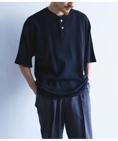 PORT BY ARK（ポートバイアーク）の「PORT BY ARK / ポートバイアーク：Wool Henley Neck T-shirt：PO17-T003[COR]（Tシャツ/カットソー・メンズ・ブラック/サンドベージュ・1/2）」の3枚目の写真