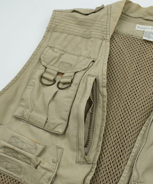 Banana Republic(バナナリパブリック)の「【ヴィンテージ古着】90’s Banana Republic アウトドア ベスト(ベスト・メンズ・カーキ・MEDIUM)」の17枚目の写真