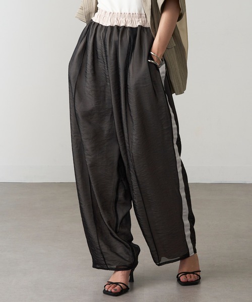 MAGASIN DE MODE Onjna(マガジンデモードオンジェナ )の「【MAGASIN DE MODE Onjna】レイヤードオーガンジーサイドラインパンツ trc(その他パンツ・レディース・ブラック/チャコールグレー/グレイッシュベージュ・FREE)」の20枚目の写真