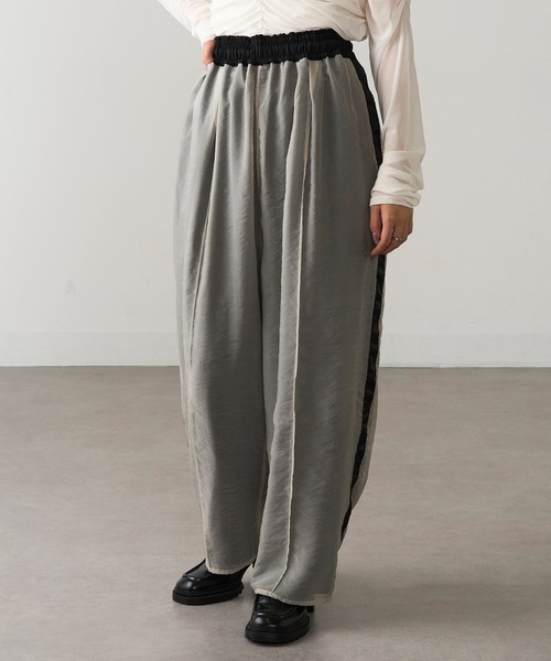 MAGASIN DE MODE Onjna(マガジンデモードオンジェナ )の「【MAGASIN DE MODE Onjna】レイヤードオーガンジーサイドラインパンツ trc(その他パンツ・レディース・ブラック/チャコールグレー/グレイッシュベージュ・FREE)」の5枚目の写真