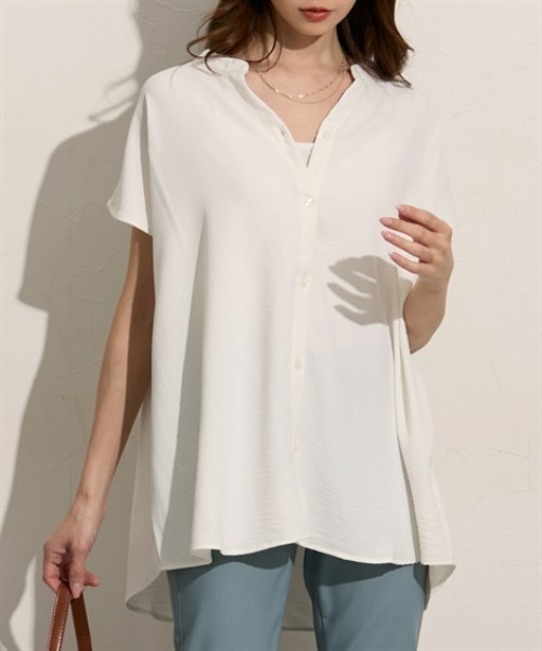 nissen（ニッセン）の「バンドカラー　フレンチスリーブシャツ（シャツ/ブラウス・レディース・ブルー/オフホワイト/ブラック・M/L）」の2枚目の写真