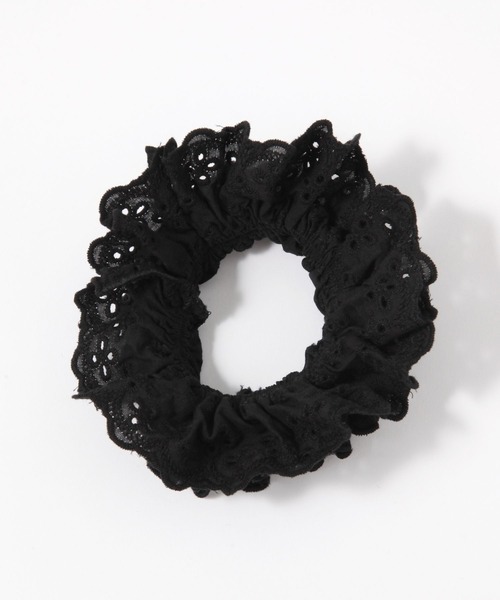 repipi armario（レピピ アルマリオ）の「レースシュシュ（シュシュ・キッズ・ホワイト/ブラック・FREE）」の2枚目の写真