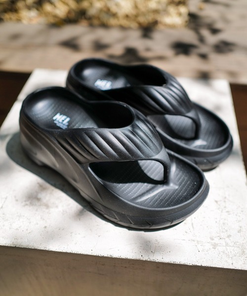 MEI(メイ)の「【MEI/メイ】Tong Sandal/トングサンダル(サンダル・レディース・ブラック/アイボリー・SMALL/MEDIUM/LARGE)」の2枚目の写真