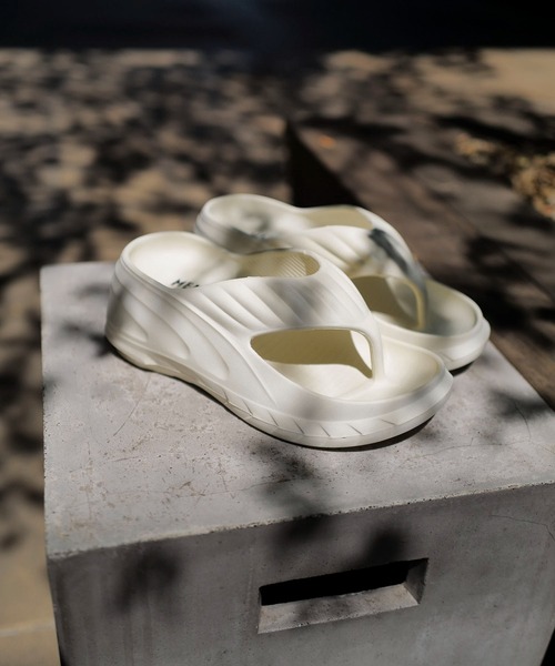 MEI(メイ)の「【MEI/メイ】Tong Sandal/トングサンダル(サンダル・レディース・ブラック/アイボリー・SMALL/MEDIUM/LARGE)」の4枚目の写真