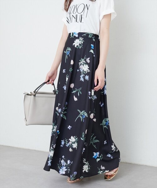 natural couture（ナチュラルクチュール）の「ガーデンフラワー柄フレアスカート（スカート・レディース・ブラック/オフホワイト・FREE）」の13枚目の写真