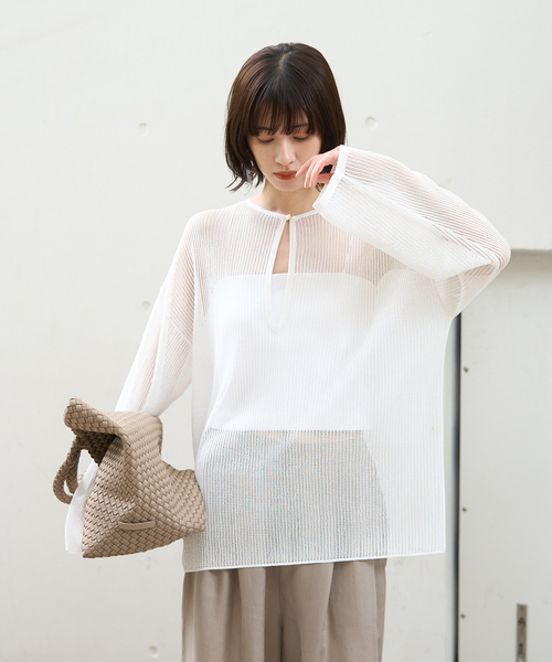 Rouge vif（ルージュヴィフ）の「スキッパー風透かしメッシュ