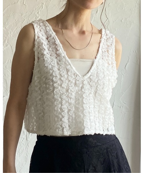 She's Closet(シーズクローゼット)の「前後2WAYショート丈Vネックフリルレースシアージャガードビスチェベスト(ベスト・レディース・アイボリー/ブラック/ホワイト・FREE)」の14枚目の写真