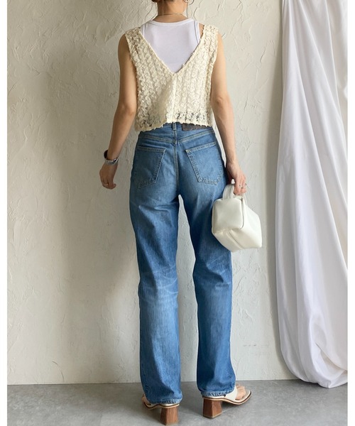 She's Closet(シーズクローゼット)の「前後2WAYショート丈Vネックフリルレースシアージャガードビスチェベスト(ベスト・レディース・アイボリー/ブラック/ホワイト・FREE)」の18枚目の写真